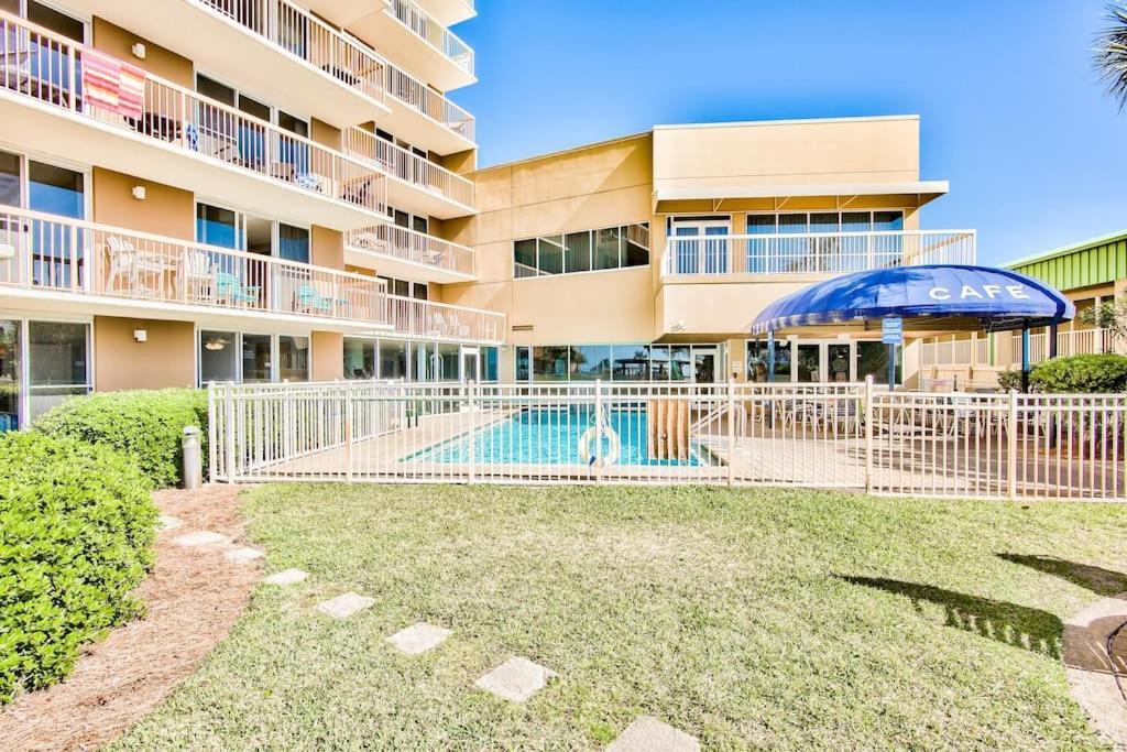 Pelican Beach Resort-Walkout Unit-On The Beach Destin Exterior photo