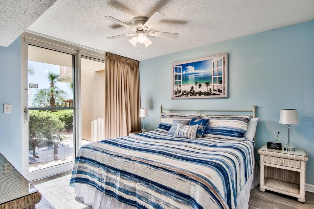 Pelican Beach Resort-Walkout Unit-On The Beach Destin Exterior photo