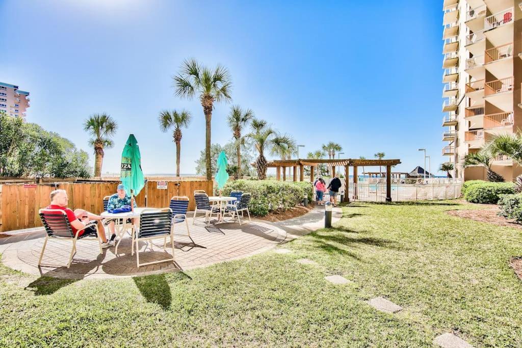 Pelican Beach Resort-Walkout Unit-On The Beach Destin Exterior photo