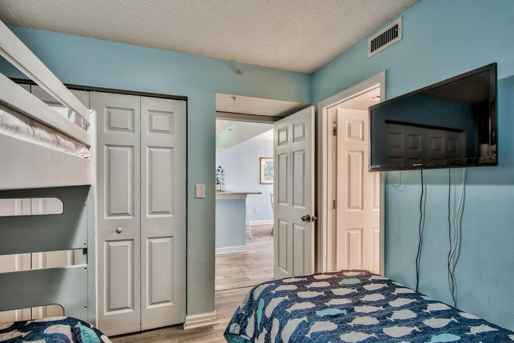 Pelican Beach Resort-Walkout Unit-On The Beach Destin Exterior photo